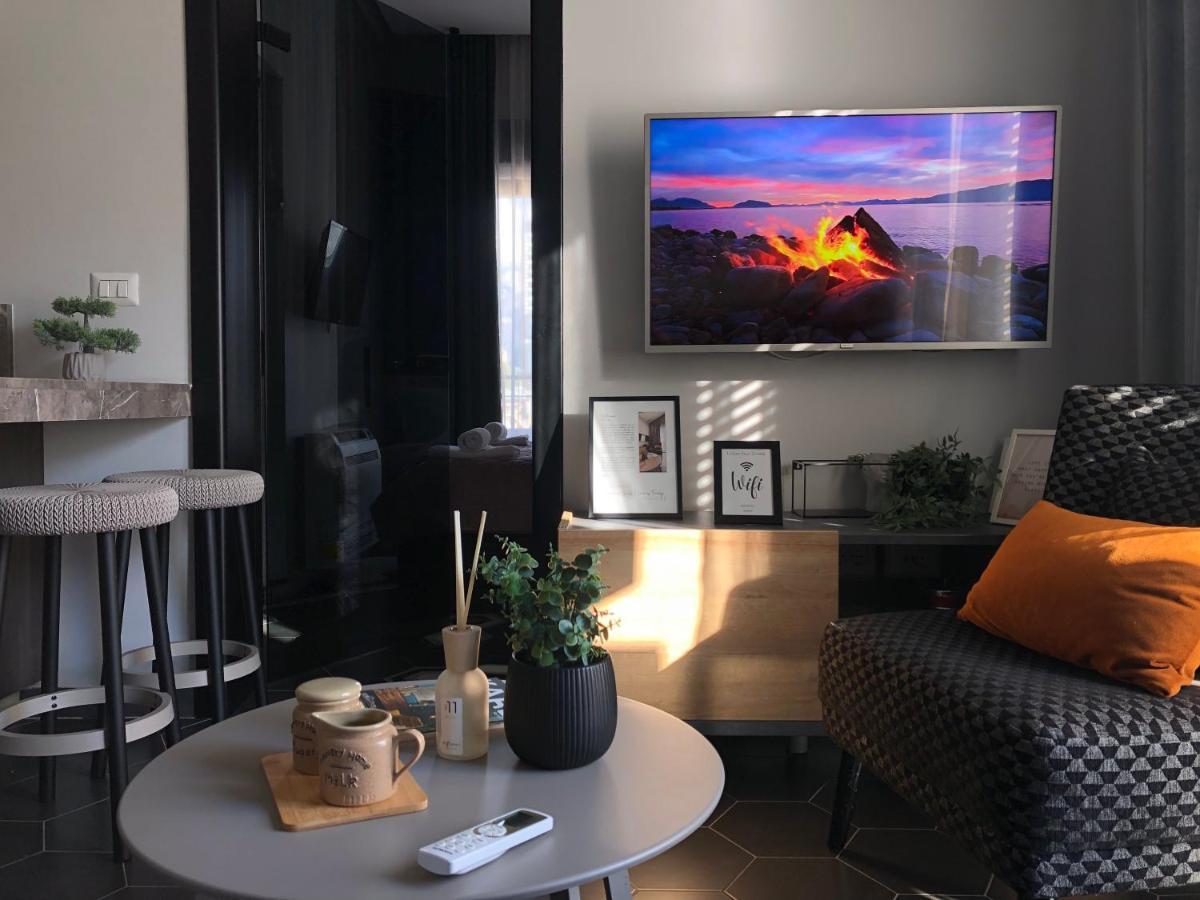 Urban Stay Tirana Deluxe Εξωτερικό φωτογραφία